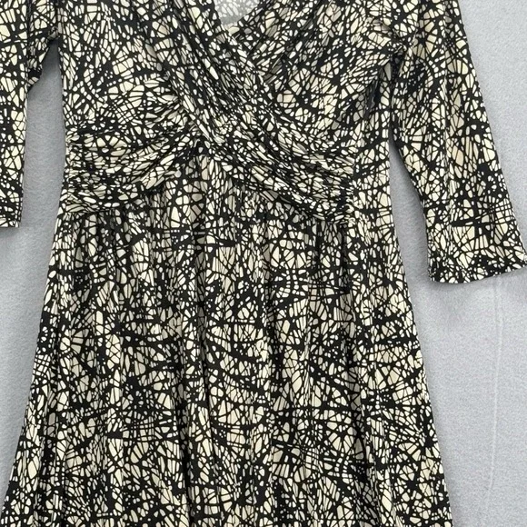 Egerie Paris Dress Womens Small Black Tan Crossover Slinky Knee Length ¾ Sleeve - Picture 8 of 12